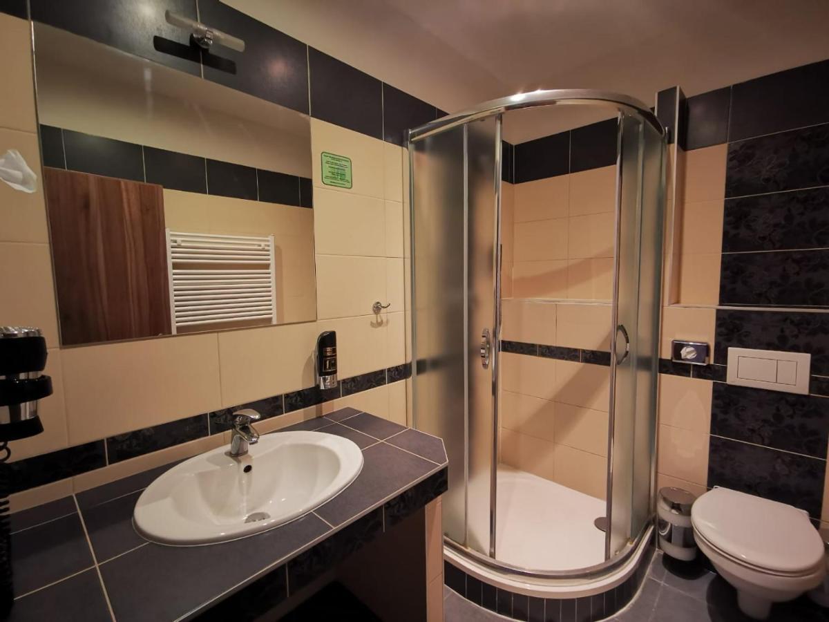 Hotel Palackeho 135 Mělník المظهر الخارجي الصورة